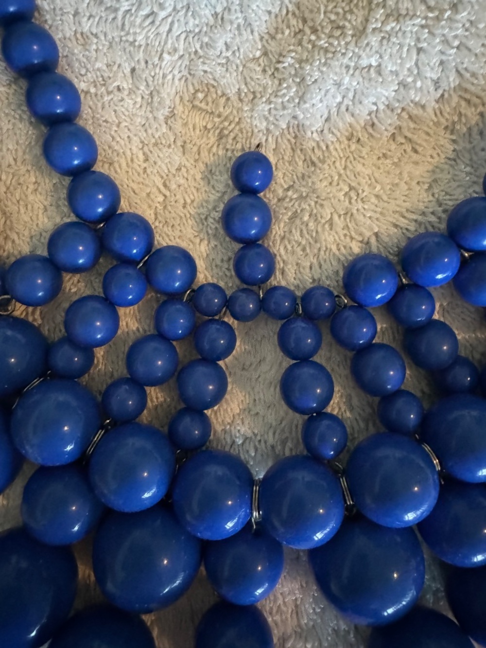Blue bubble statement necklace - Picture 2 of 3
